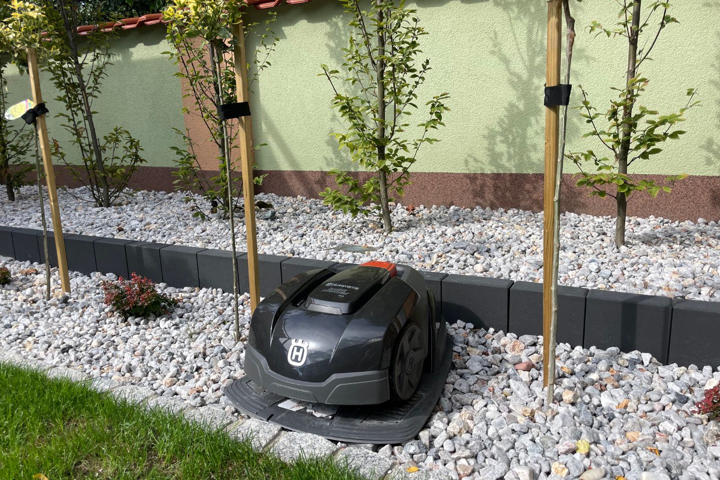 Autoryzowany diler Husqvarna – sprzedaż i montaż robotów koszących Automower®